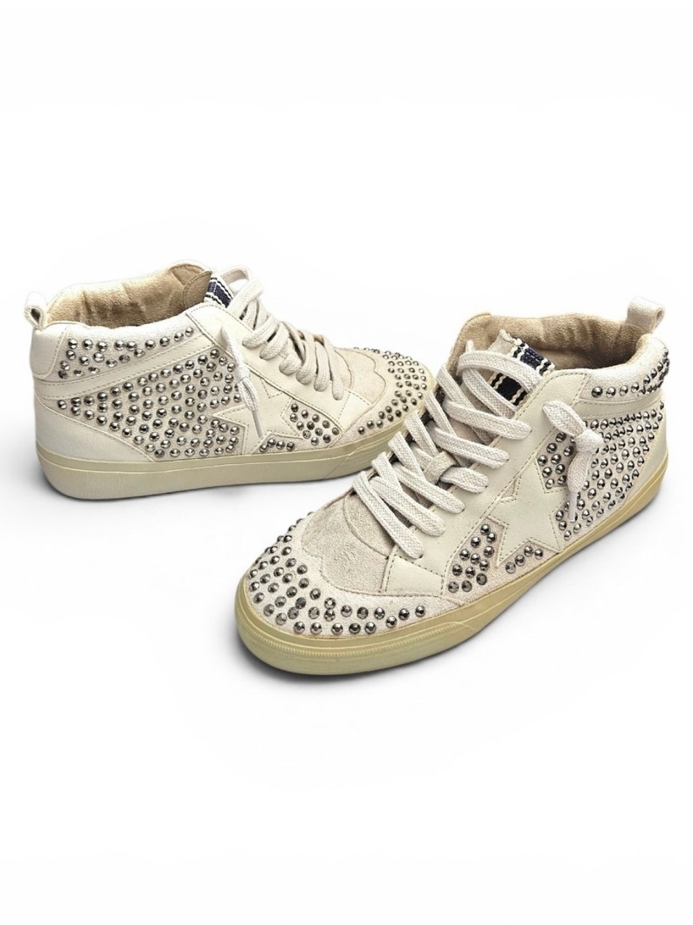 SHU SHOP Severine White
Studded High Top Star
Sneakers Size 8.5